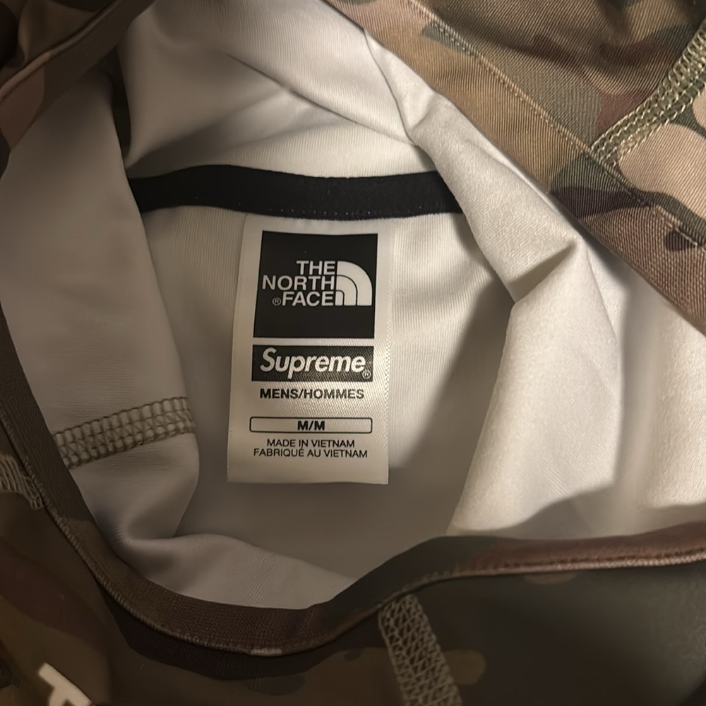 supreme/The North Face LS base layer balaclava - Picture 4 of 4